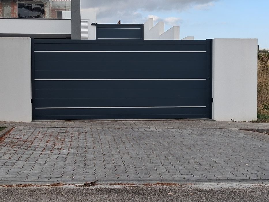 Portão Alumínio e gradeamentos por medida