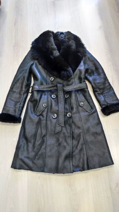 Продаю новую женскую дублёнку.