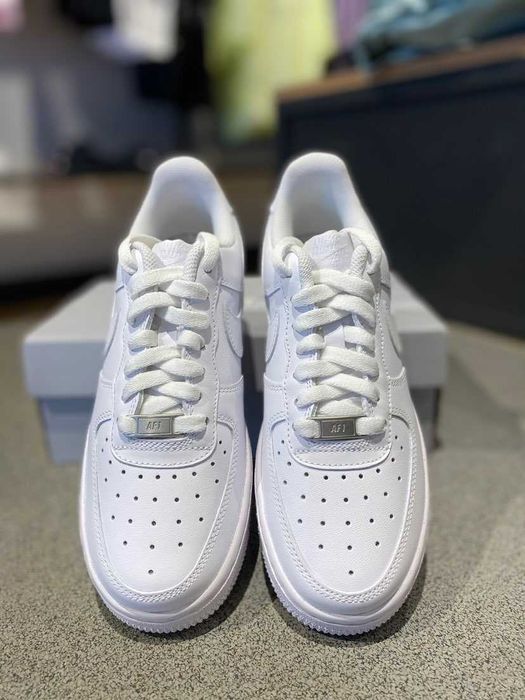buty Nike Air Force 1 White R.40