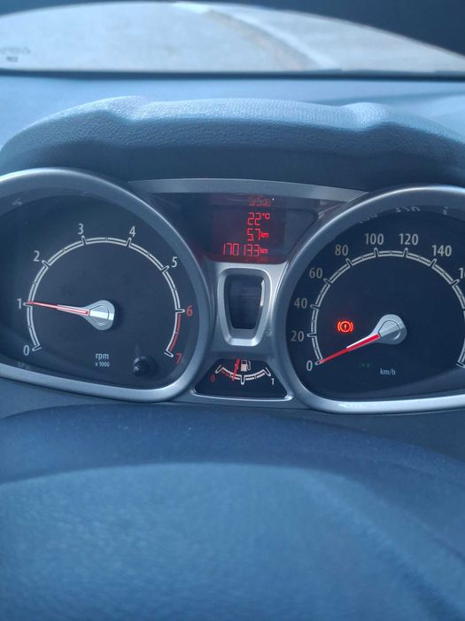 Ford Fiesta 1.2 82cv