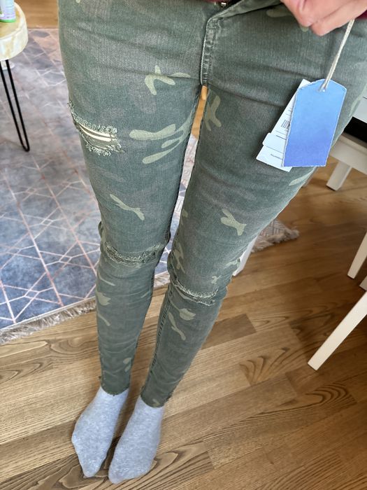 Pull&Bear nowe z metkami obcisłe jeansy moro rurki z przetarciami xs s
