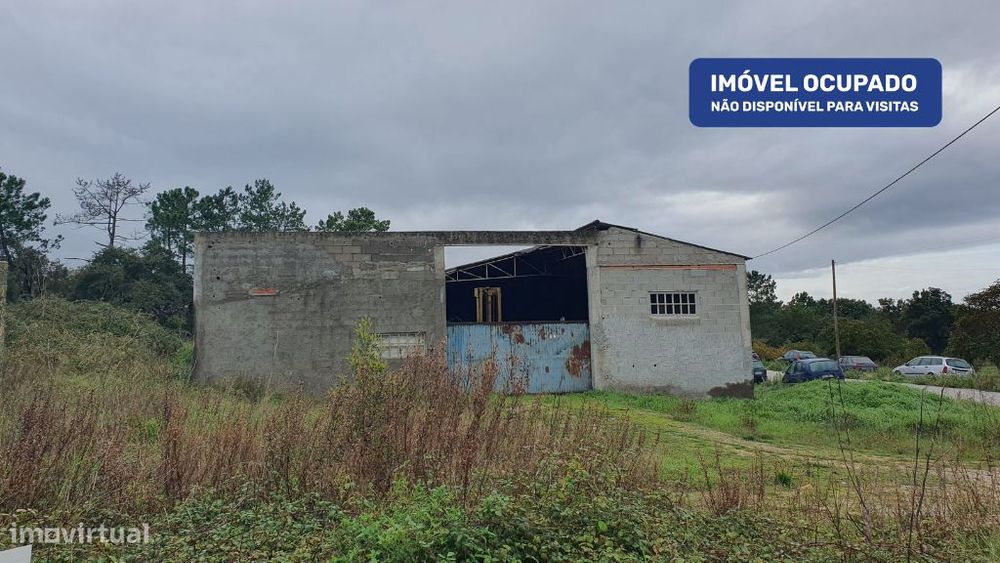 Armazém em Porto de Mós