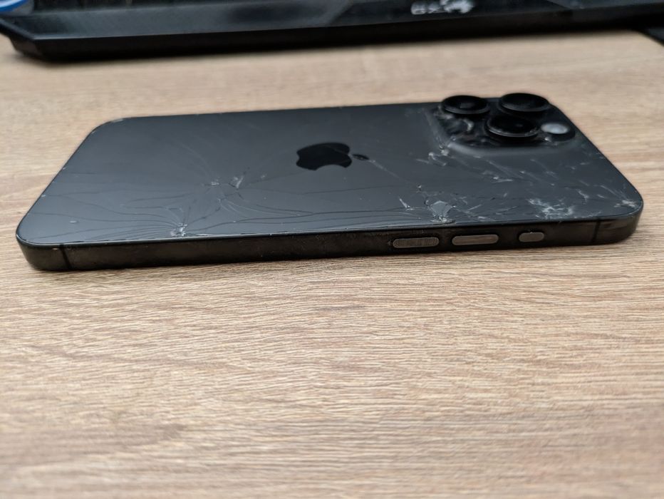 iPhone 15 Pro Max 1 Tb  eSim