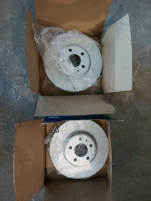 Передній гальмівний диск Audi A4, A5, A6, A7, Q5  2015-