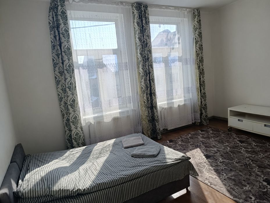 Подобова оренда 2 кім.кв.в центрі міста