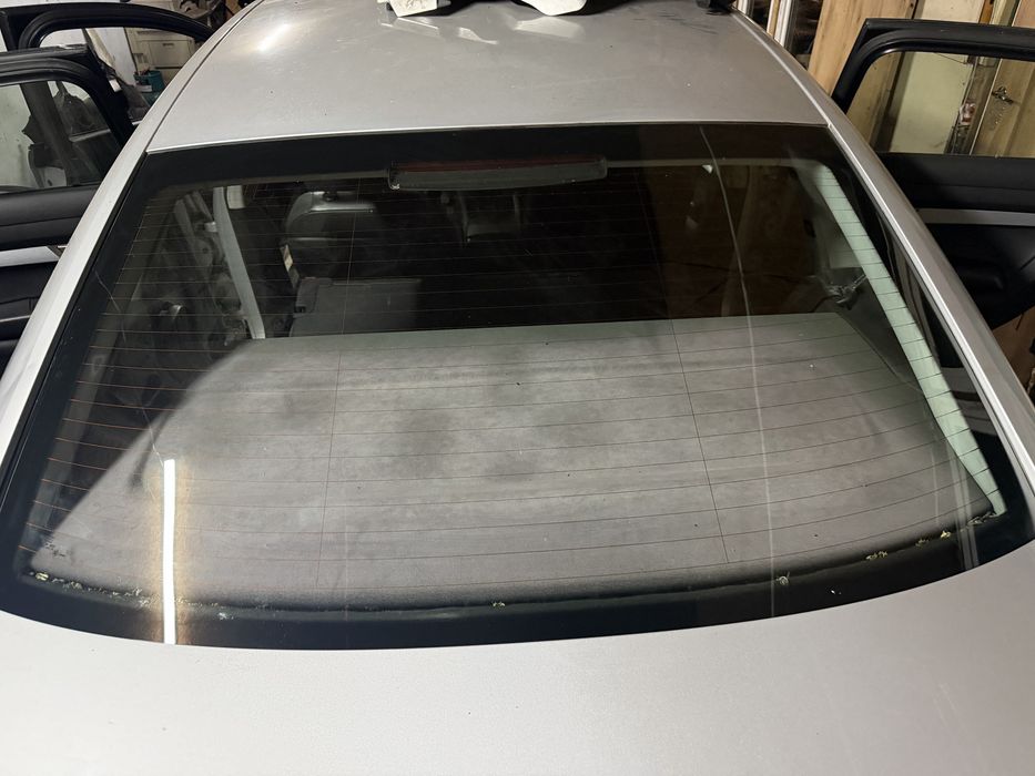 AUDI A6 C6 szyba tylna sedan bardzo ładna oryginał