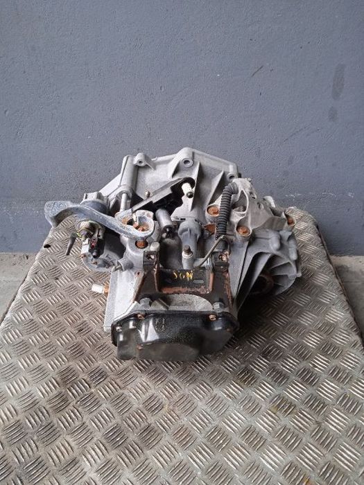 Caixa de velocidades Volkswagen 1.2 12v REF: JGN