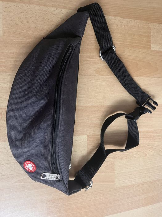 Saszetka nerka ciemo szara