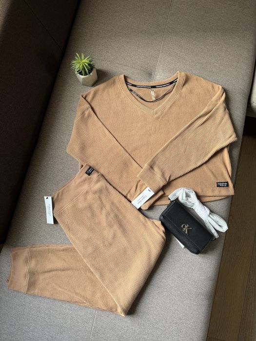 Костюм Calvin Klein