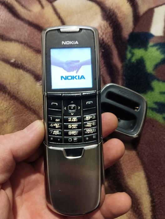Телефон Nokia 8800