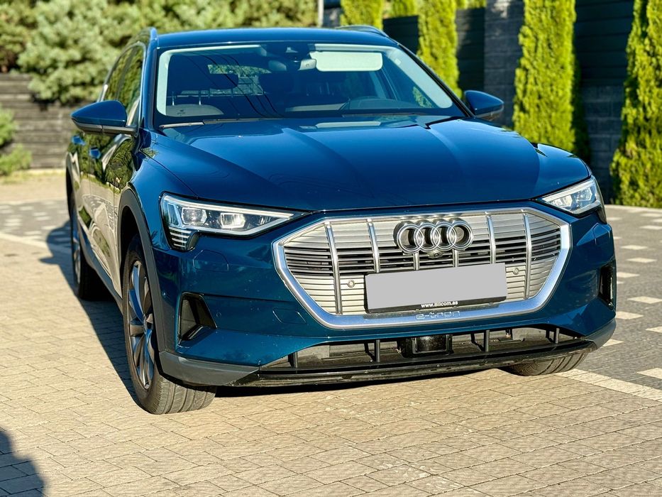 Audi e-tron 2019