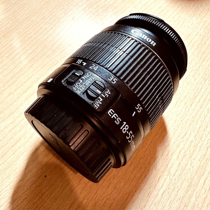 Lente EFS Canon 18-55 mm f/3.5-5.6 Lens