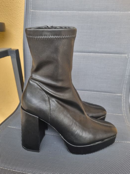 Bota Stradivaruis Novas Nunca Usadas