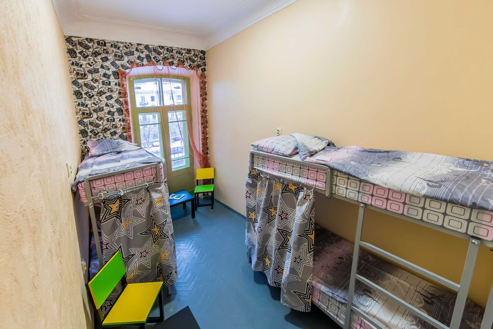 Хостел! Світло та опалення є!  Доба 250 грн, 10 хвилин м.Вокзальна!