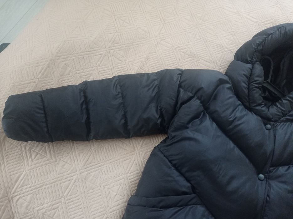 Зимова жіноча куртка