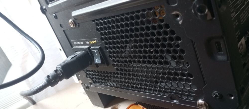 Блок живлення на 500 ват