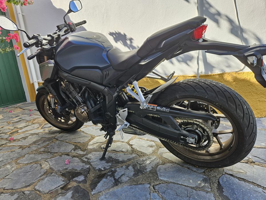 Honda CB 650 R - exelente estado e poucos kms