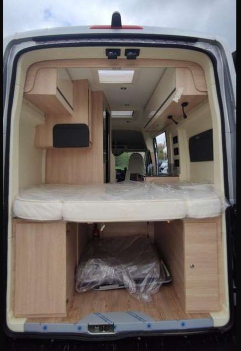 Alugo Giottiline Giottivan 60FT Premiere Edition 2025 – Caixa Automática | Campervan Premium