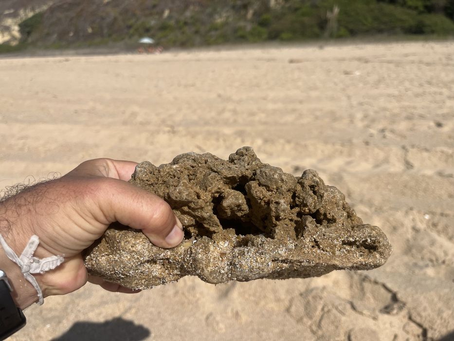 Perdra para aquario ou terrario com grutas que atravessam a pedra