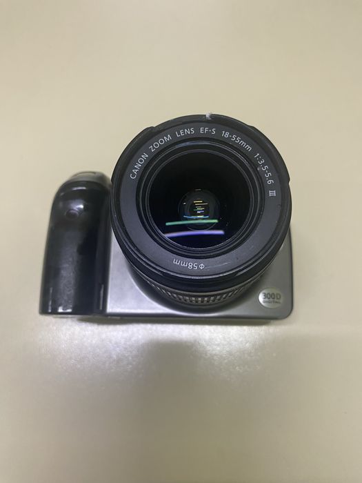 Фотоаппарат Canon EOS 300D