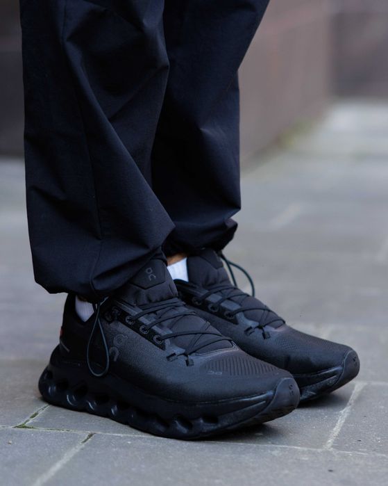 Кросівки Running Cloudtilt у кольорі All Black