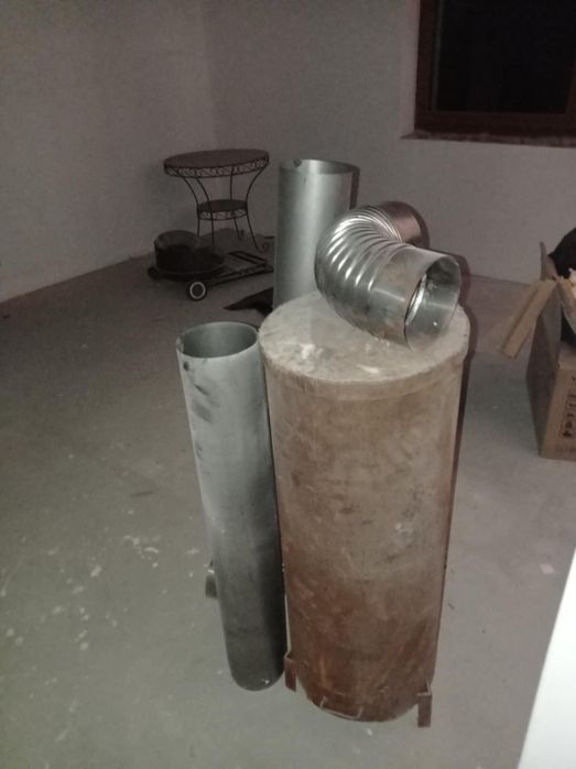 Piec trociok z rurami