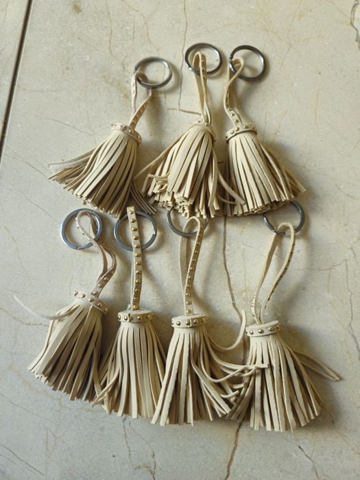 Zestaw 7 breloczkow do kluczy skórzane komplet