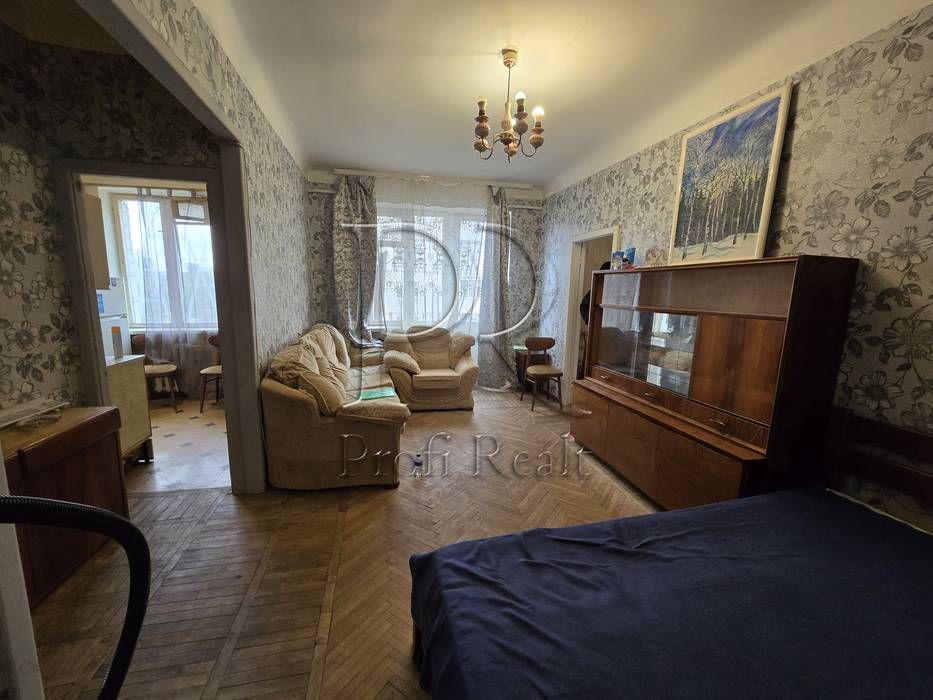 Продаж 2 кімн. квартири вулиця Антонова 35