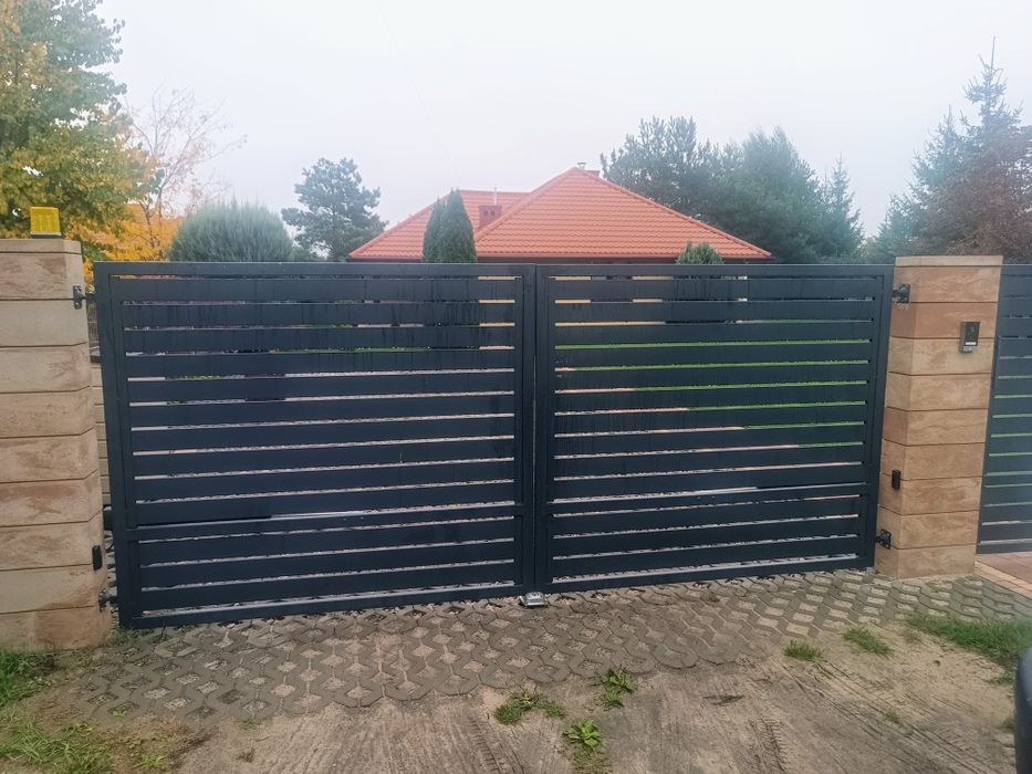 Brama palisadowa dwuskrzydłowa 4m plus furtka przesówna