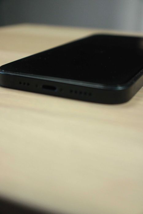 iPhone 14 256GB Preto – Excelente Estado – Desbloqueado