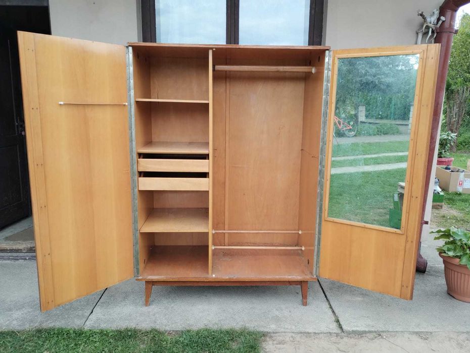 Szafa PRL lata 60/70 – fornir, lustro, dobry stan