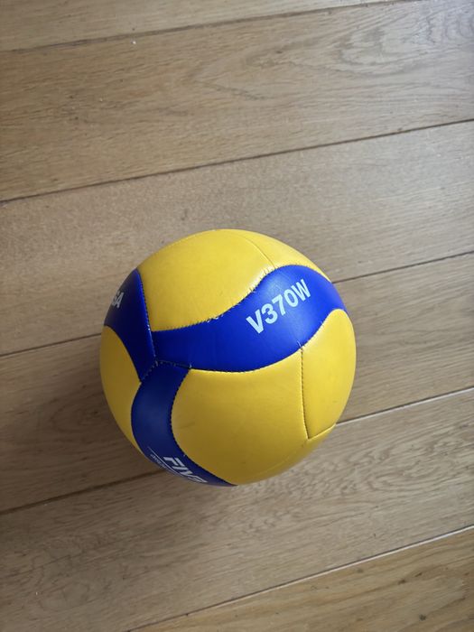 Jak nowa piłka siatkowa Mikasa V370W
