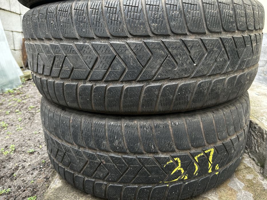 Шини зимові 235/55 R18 PIRELLI