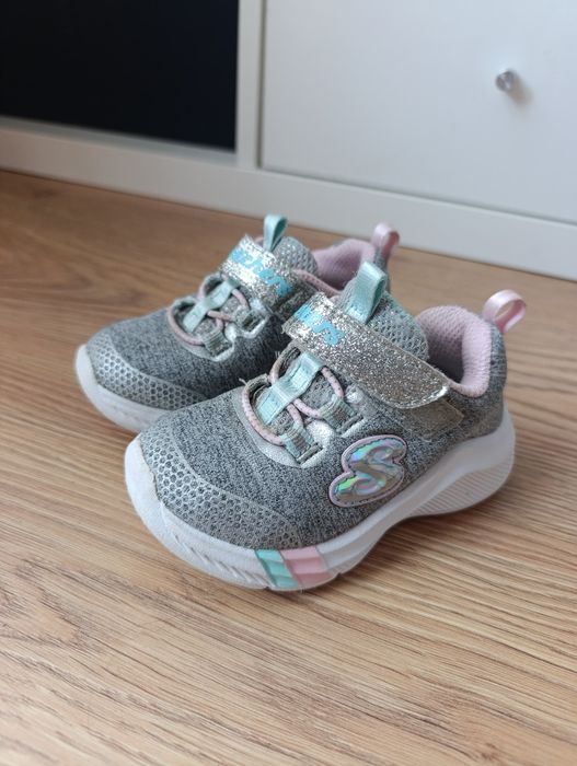 Взуття для дівчини Elefanten/Skechers/Adidas
