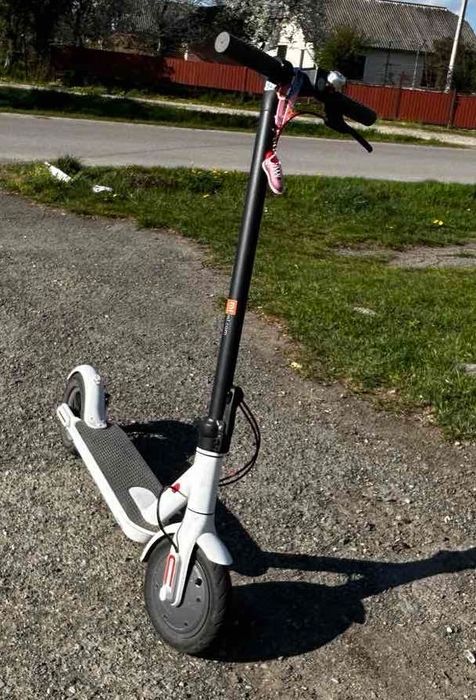 Електросамокат MI Electric Scooter M365 PRO 500W 12.4Aг білий