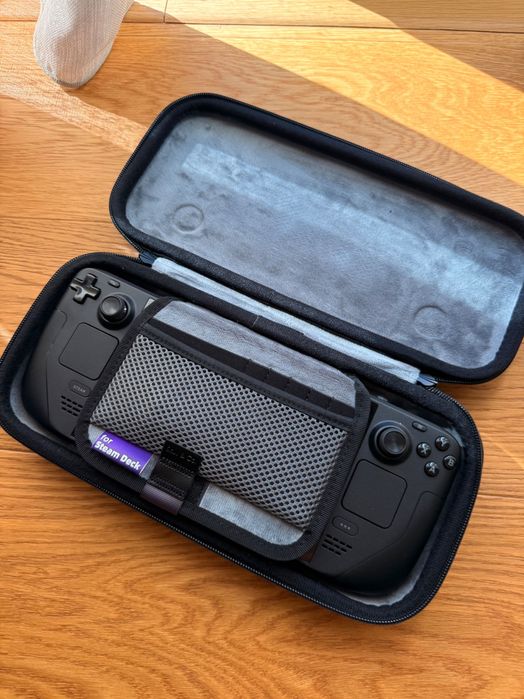 Steam Deck OLED 512 GB — Estado comousado  + capa camuflada