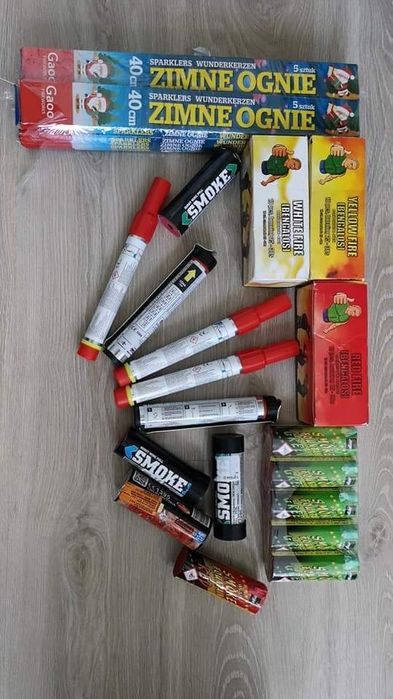 Ślubne dodatki wypożyczalnia. Ciężki dym, napis Love, serce, bańki