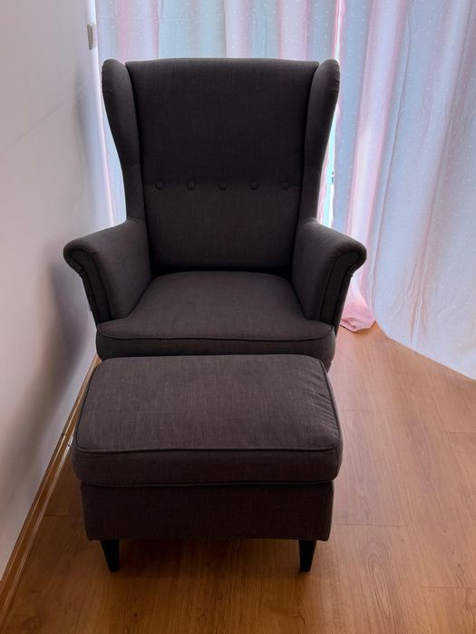 Poltrona com repusa pés