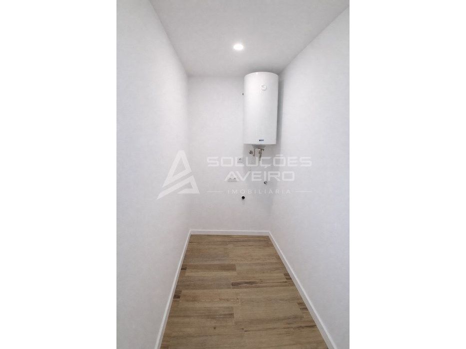 Moradia T2+1 Isolada e Térrea - Renovada em Estarreja