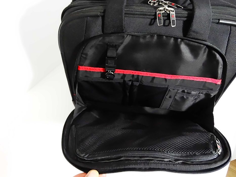 Torba na kółkach Samsonite elegancka i funkcjonalna torba biznesowa.