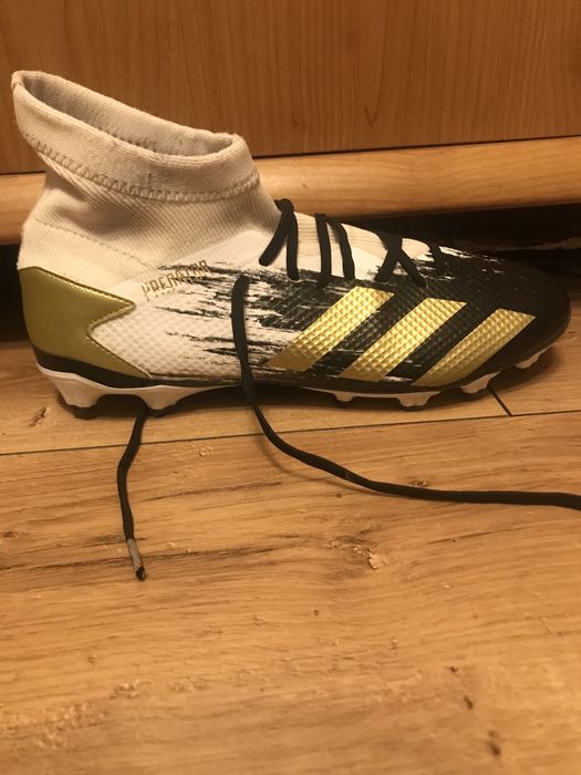Buty piłkarskie adidas PREDATOR 20.3 FG