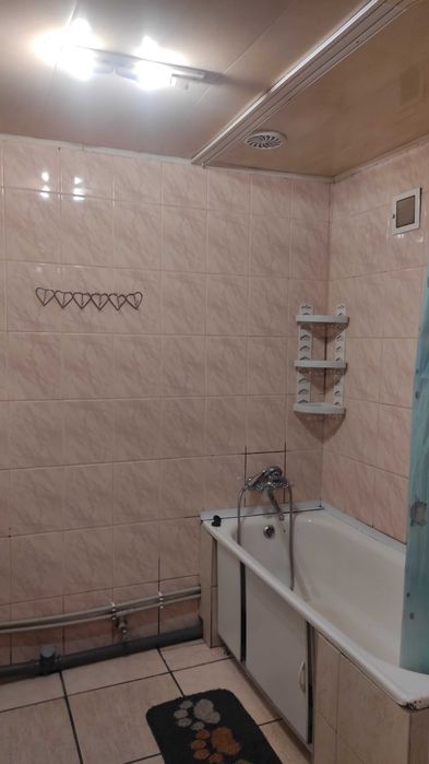 Продам будинок з гаражем, літня кухня, погріб