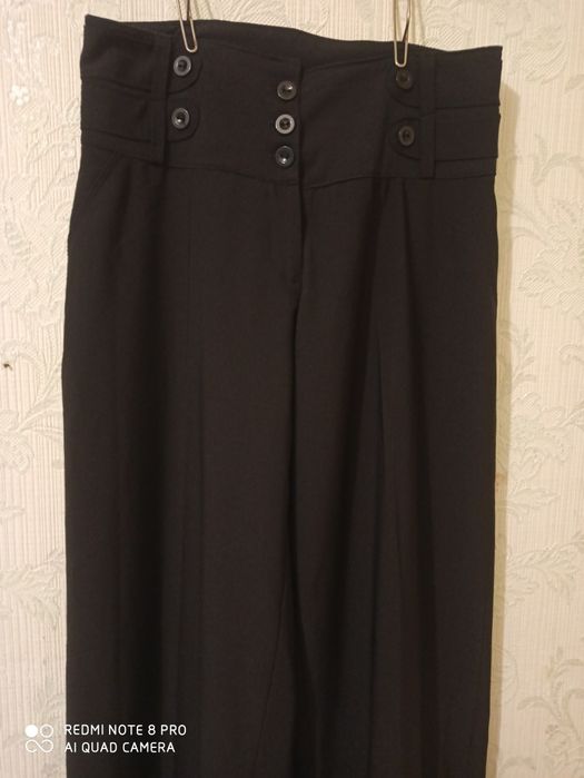 Штаны клеш от бедра