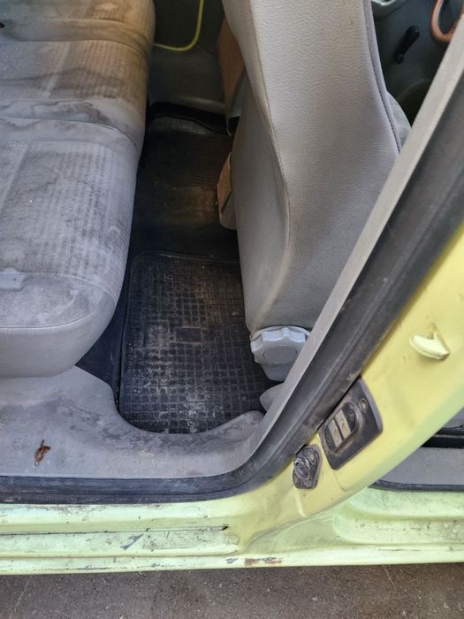 Хімчистка салону авто від 1500 грн | Дешево та якісно