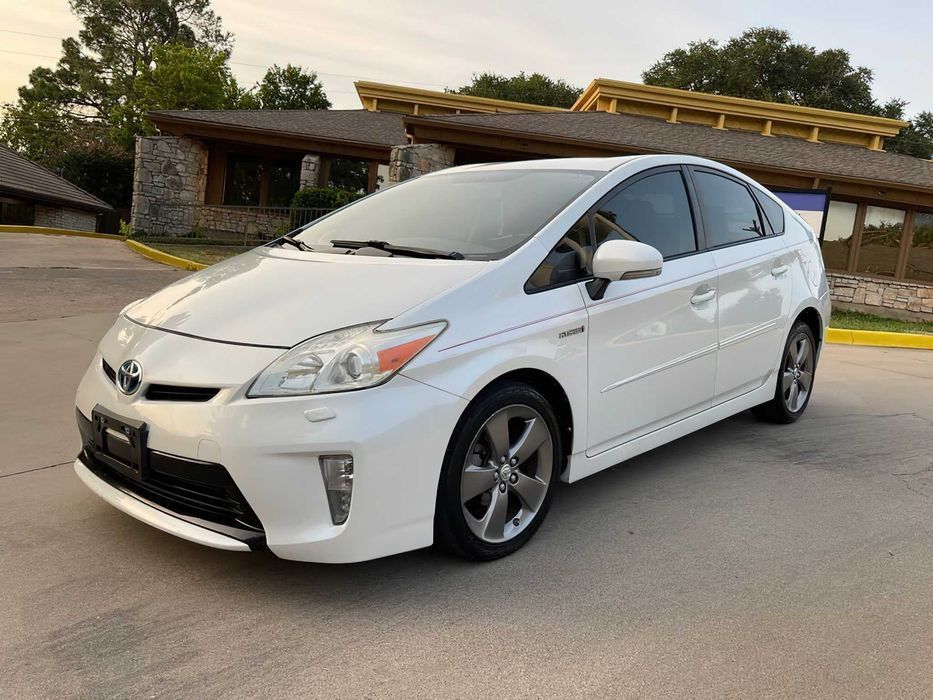 Toyota Prius Persona Series      2015