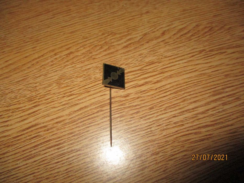 alfinetes de lapela antigos PS PCP CDS 25 Abril Festa do Avante