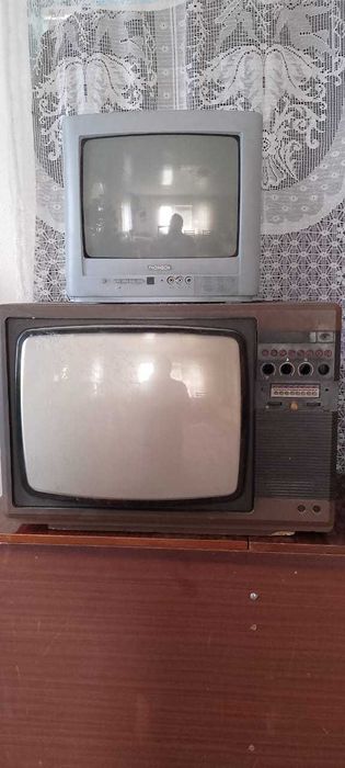 Продам старі телевізори