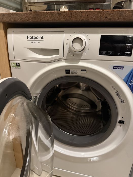 Maquina de lavar roupa em perfeito estado