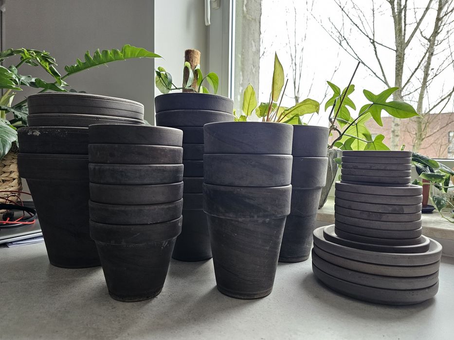 Doniczki gliniane bazaltowe mrozoodporne - zestaw
