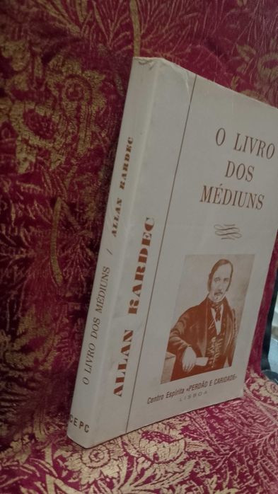 O Livro do Médiuns - Allan Kardec